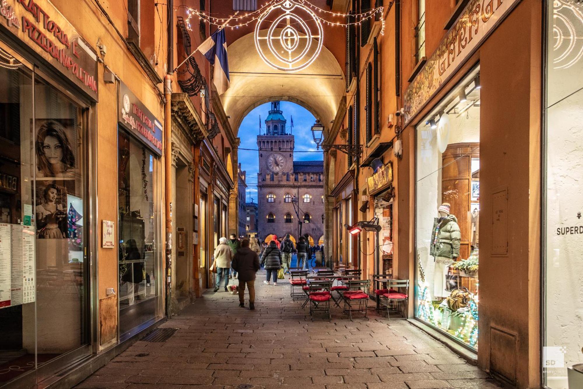 Urbanicooh Asinelli - Balcony On Piazza Maggiore بولونيا المظهر الخارجي الصورة